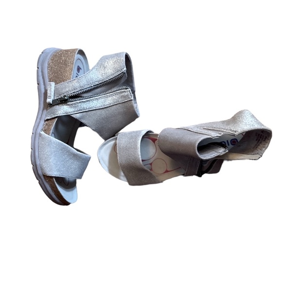 Bionica Shoes - Bionica Gold Metallic Sandals